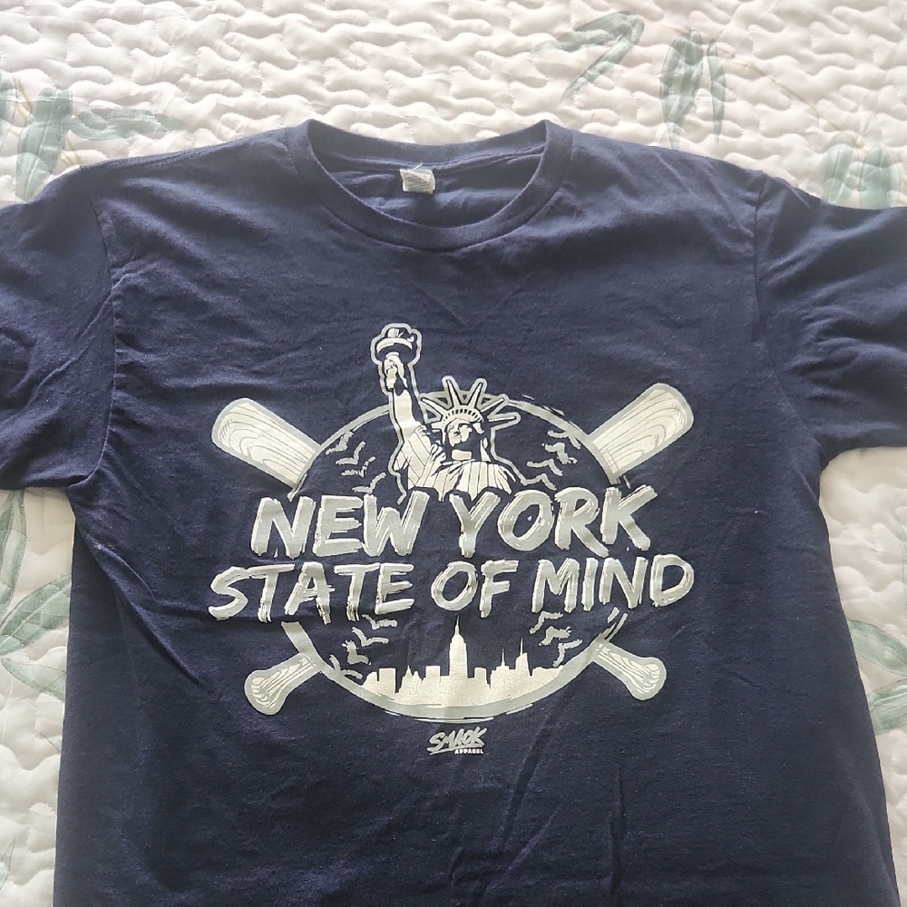 Gildan Navy Blue New York Graphic Tee
